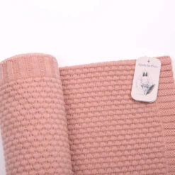 Couverture En Laine Mixte Rose MOULIN ROTY Après La Pluie -Magasin de jouets couverture en laine mixte rose moulin roty apres la pluie 1