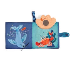 Livre D'activités En Tissu MOULIN ROTY Les Aventures De Paulie -Magasin de jouets livre d activites en tissu moulin roty les aventures de paulie 3