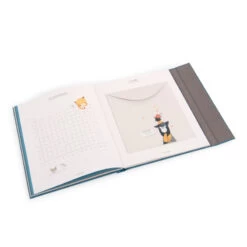 Livre De Naissance MOULIN ROTY Les Moustaches -Magasin de jouets lmo livre de naissance 80p 4