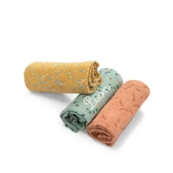 Set De 3 Langes Imprimés MOULIN ROTY Trois Petit Lapins -Magasin de jouets set de 3 langes imprimes moulin roty trois petit lapins 11