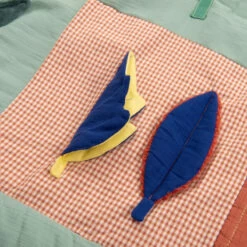 Tapis D'éveil MOULIN ROTY Pomme Des Bois -Magasin de jouets tapis d eveil moulin roty pomme des bois 7